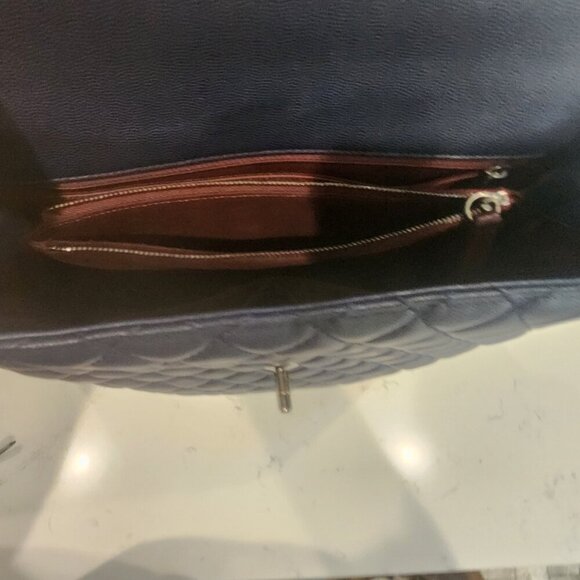 Chanel Caviar Quilted Navy Blue Flap-bag, Authentic - Picture 13 of 16